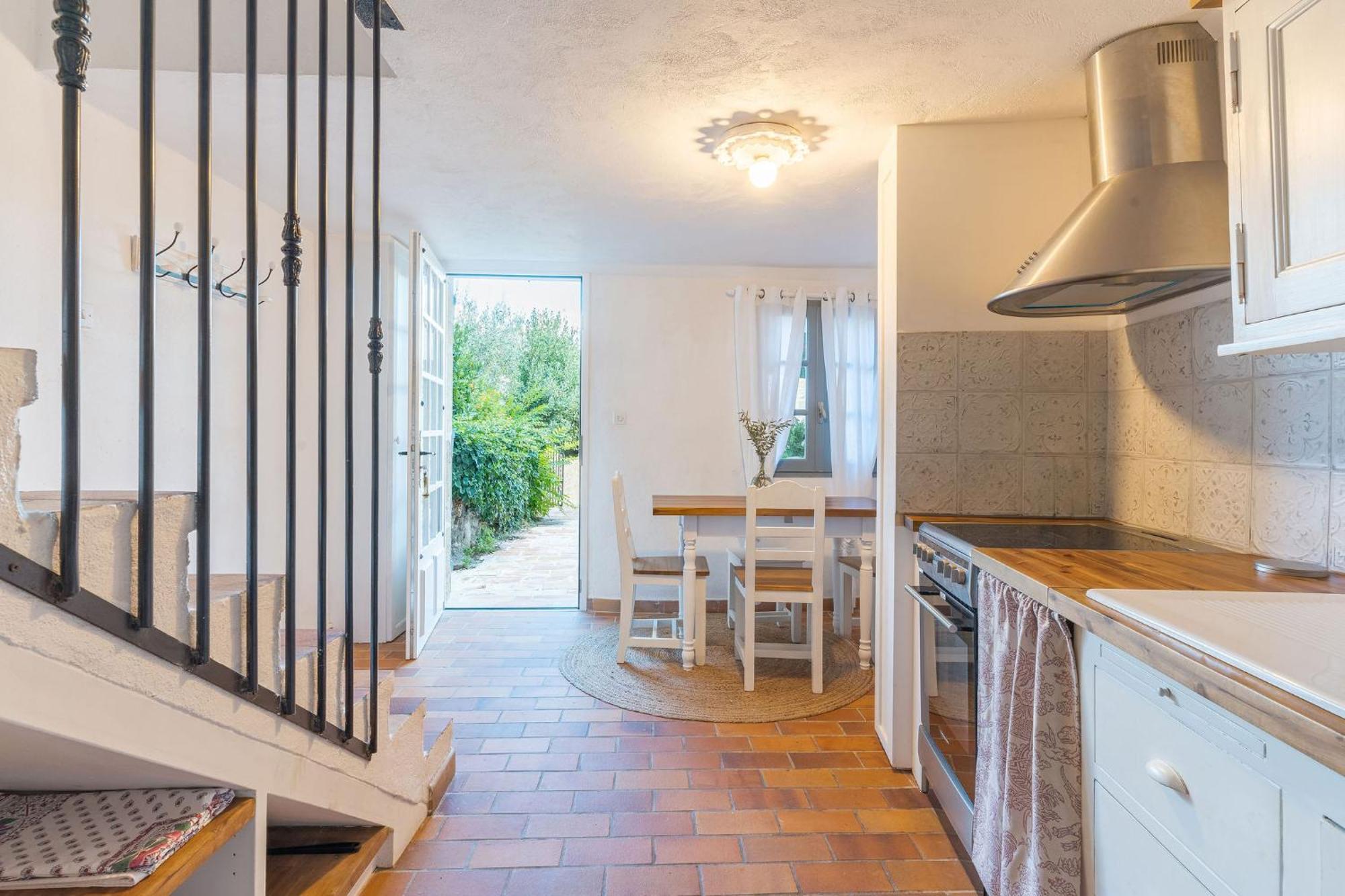Les Calades Holiday home Ledenon